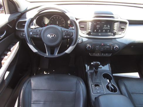 Used 2018 Kia Sorento EX w/ EX Advanced Touring Package FWD image 18