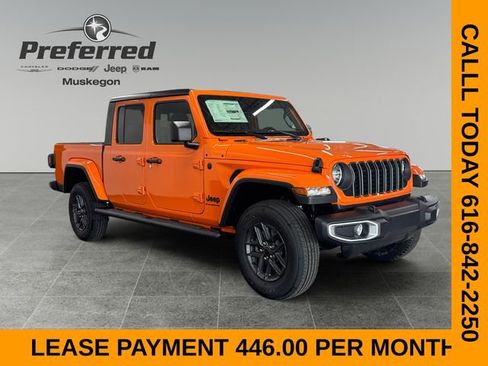 New 2025 Jeep Gladiator Sport image 3