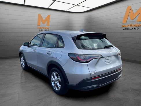 Used 2023 Honda HR-V LX image 3