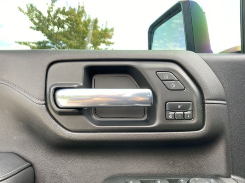 Used 2021 Chevrolet Silverado 3500 High Country w/ Z71 Off-Road Package image 26