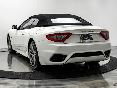 Used 2018 Maserati GranTurismo Sport image 12