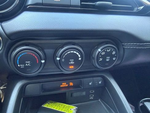 Used 2024 MAZDA MX-5 Miata Club image 19