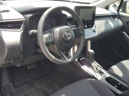 Certified 2024 Toyota Corolla Cross LE FWD image 19