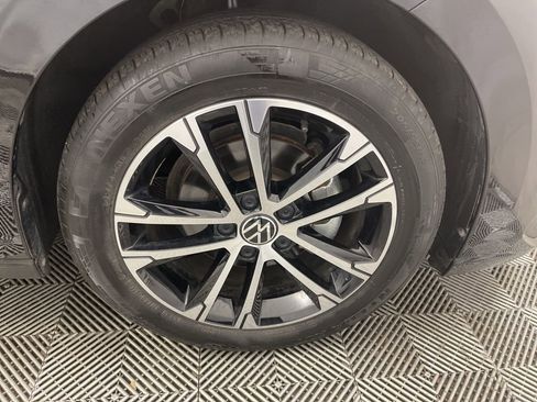 Used 2025 Volkswagen Jetta Sport image 37