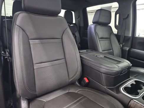 Used 2021 GMC Sierra 3500 Denali w/ Denali Ultimate Package image 13