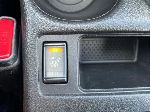 Used 2020 Nissan Rogue SV AWD/4WD image 32