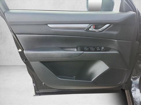 Used 2025 MAZDA CX-5 AWD 2.5 S w/ Preferred Package image 12