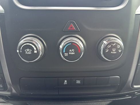 Used 2024 RAM 1500 Classic SLT AWD/4WD image 26