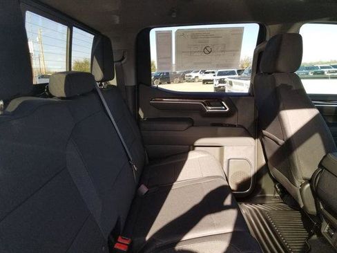 New 2026 GMC Sierra 1500 SLE w/ Preferred Package image 11