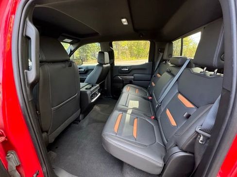 Used 2021 GMC Sierra 1500 AT4 w/ AT4 Premium Package AWD/4WD image 17