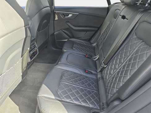 Used 2023 Audi SQ8 Prestige image 17