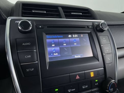 Used 2016 Toyota Camry LE FWD image 14