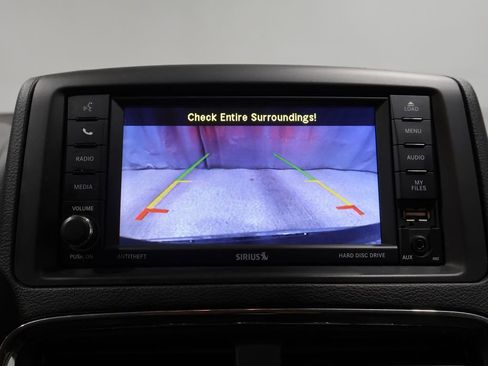 Used 2018 Dodge Grand Caravan SE w/ UConnect Hands-Free Group image 23