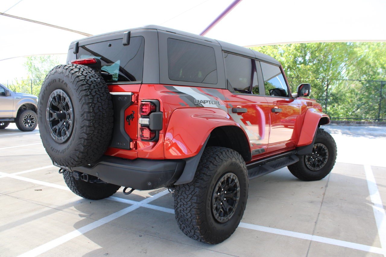 Used 2024 Ford Bronco Raptor w/ Interior Carbon Fiber Pack 6 AWD/4WD image 6