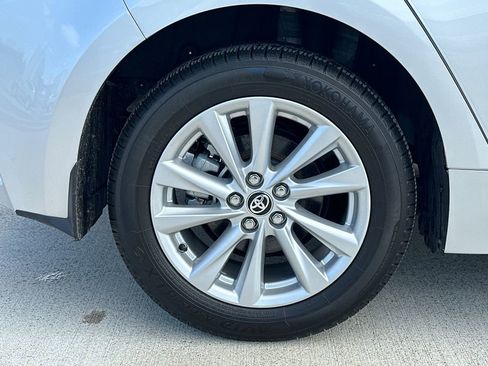 Certified 2024 Toyota Corolla SE image 7