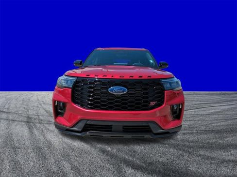 New 2026 Ford Explorer ST RWD image 9