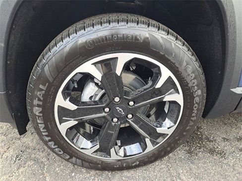 Certified 2026 Chevrolet Equinox LT w/ Convenience Package II image 9