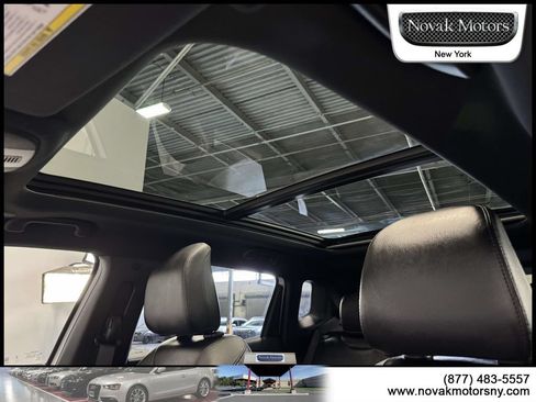 Used 2023 Jeep Compass Limited w/ Sun and Sound Group AWD/4WD image 21