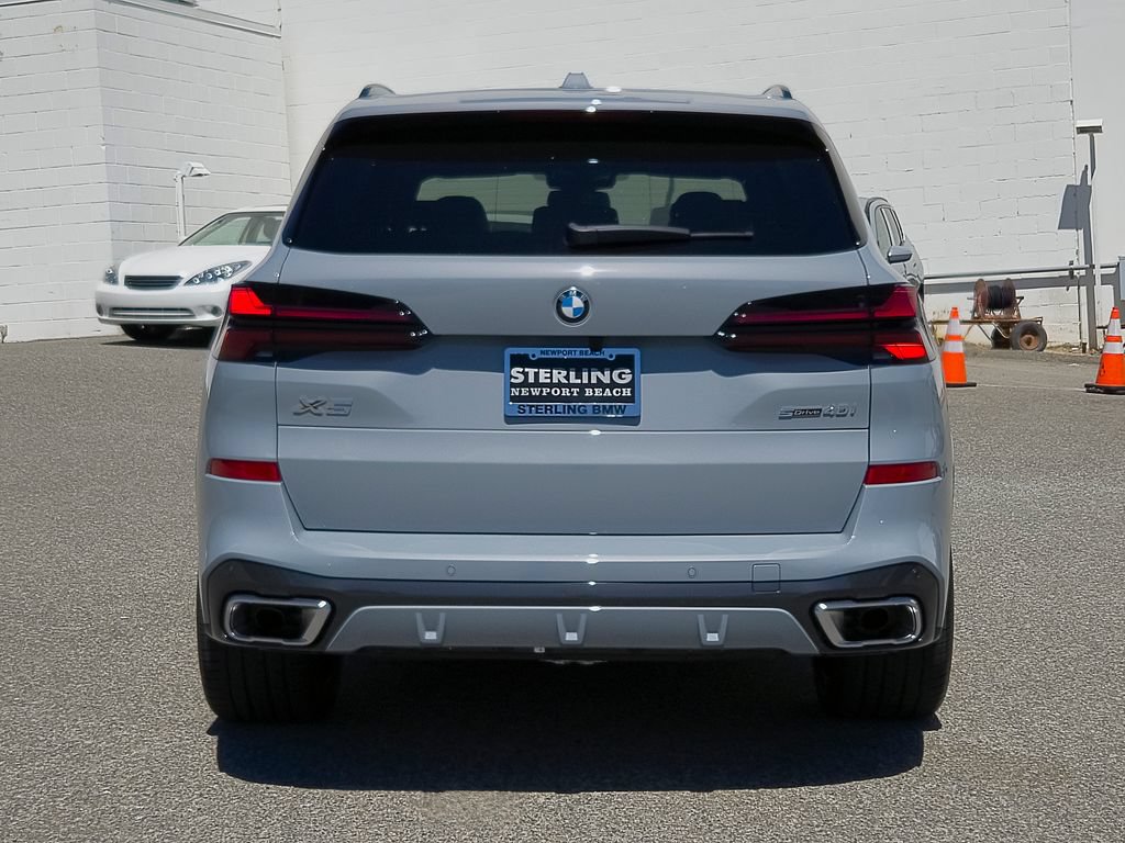 New 2026 BMW X5 sDrive40i w/ M Sport Package RWD image 18