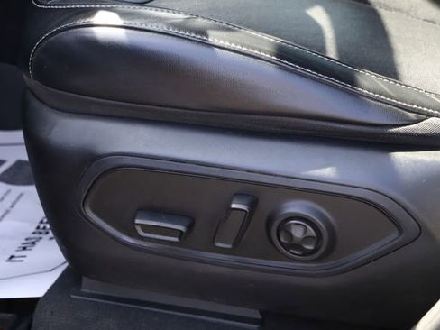 Used 2021 Jeep Grand Cherokee L Limited image 13