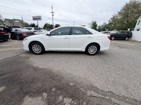 Used 2012 Toyota Camry LE FWD image 38