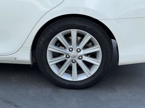 Used 2014 Toyota Camry XLE w/ Leather Package FWD image 23