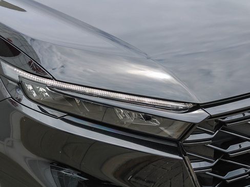 Used 2024 Honda CR-V Sport Touring image 5