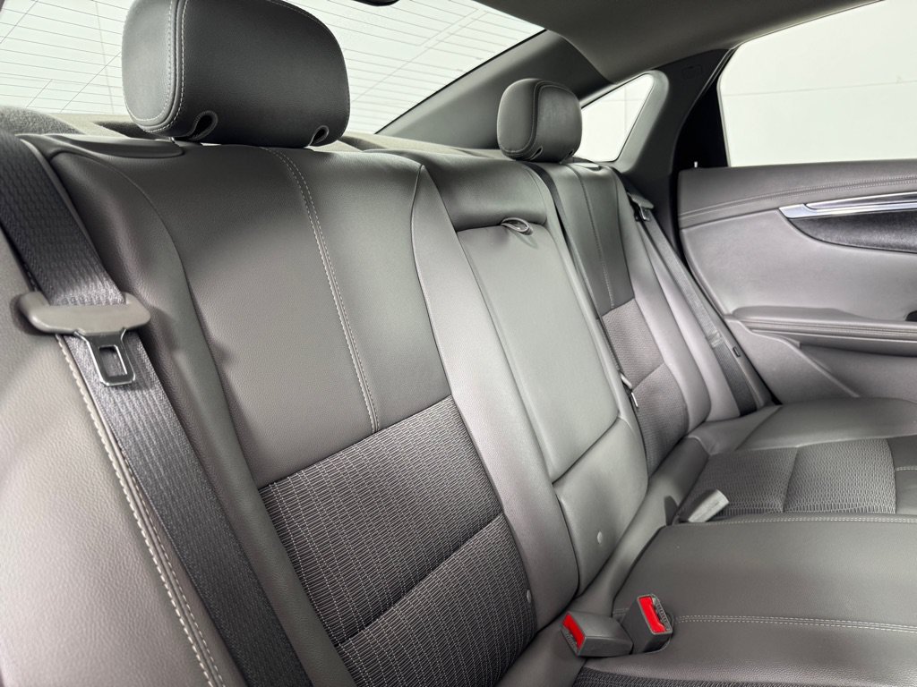 Used 2018 Chevrolet Impala LT w/ LT Convenience Package FWD image 23