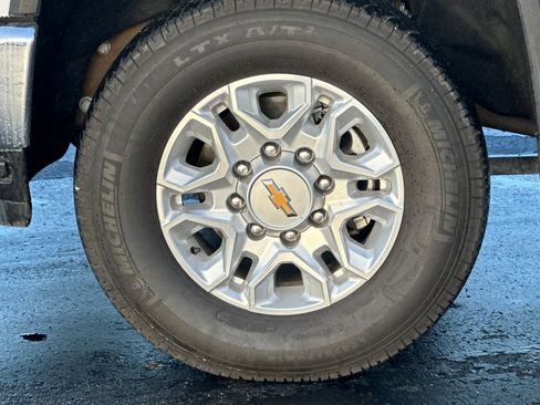 Certified 2025 Chevrolet Silverado 2500 LTZ w/ LTZ Premium Package image 42