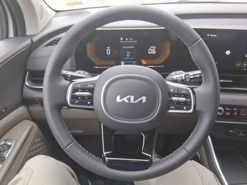 New 2026 Kia Carnival EX FWD image 8