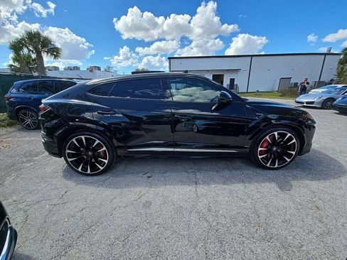 Used 2020 Lamborghini Urus AWD/4WD image 5