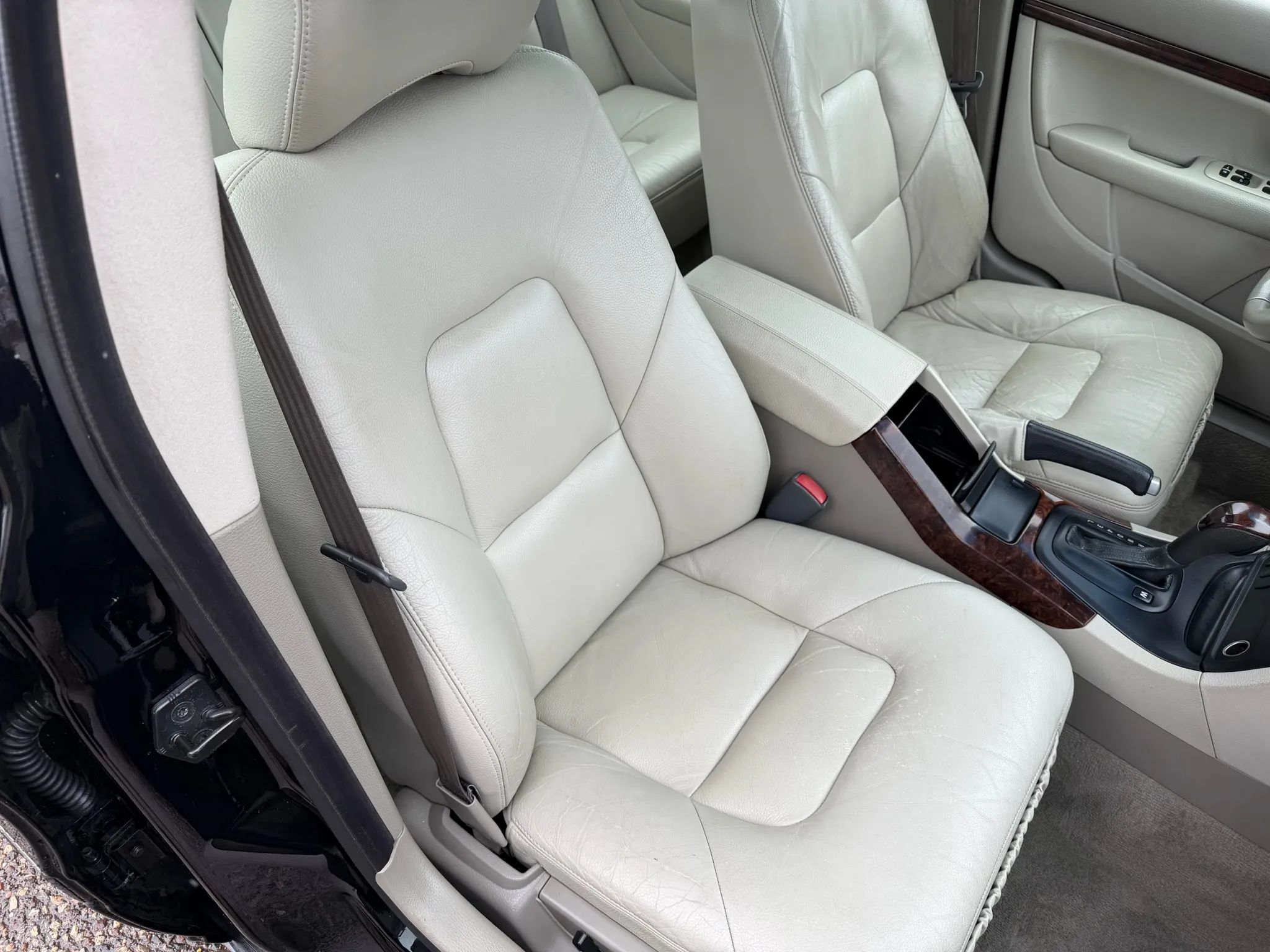 Used 2004 Volvo S80 2.5T AWD/4WD image 42