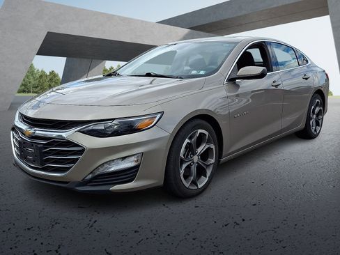 Used 2023 Chevrolet Malibu LT FWD image 3