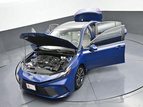 Certified 2025 Toyota Camry XLE image 52