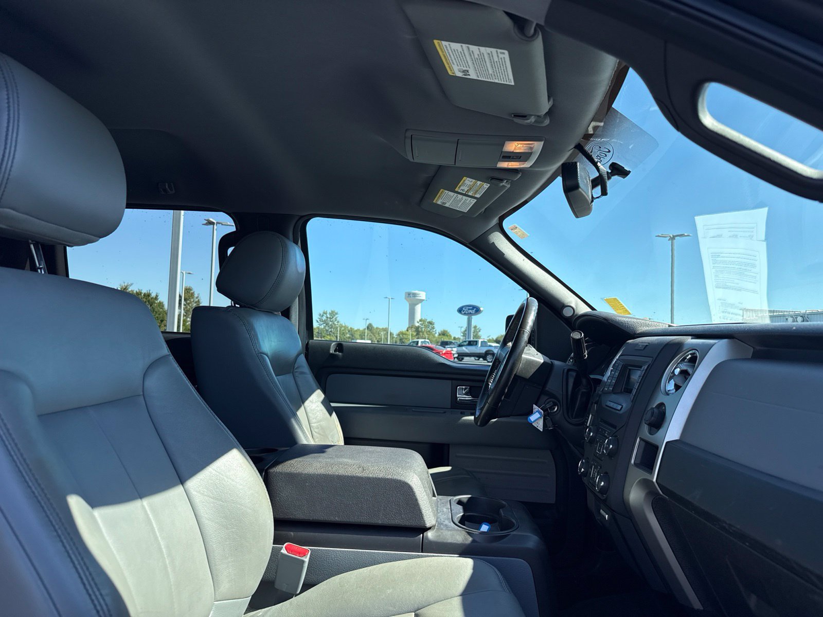 Used 2014 Ford F150 XLT w/ Equipment Group 302A Luxury AWD/4WD image 15