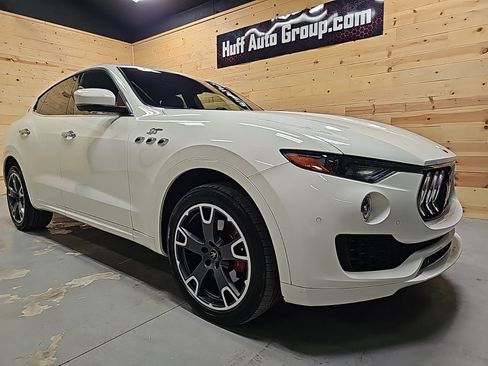 Used 2023 Maserati Levante GT AWD/4WD image 6