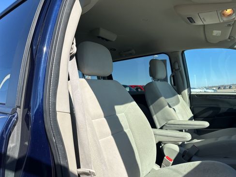 Used 2014 Dodge Grand Caravan SE w/ Quick Order Package 29E SE FWD image 34