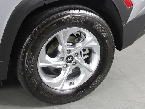Certified 2024 Hyundai Tucson SE FWD image 13