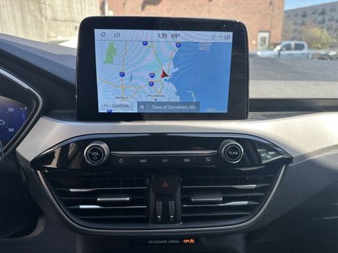 Used 2022 Ford Escape SEL w/ Technology Package image 15