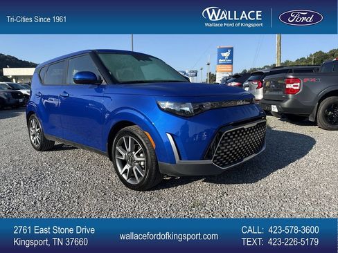 Used 2024 Kia Soul EX w/ Option Group 015 FWD image 1