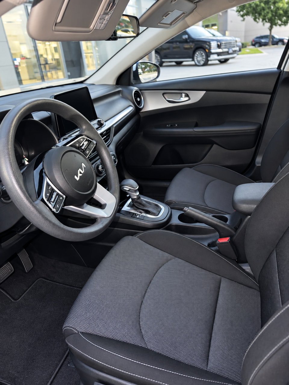 Used 2024 Kia Forte LXS FWD image 10