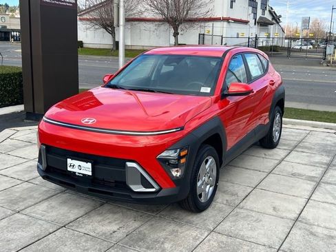 New 2026 Hyundai Kona SE AWD/4WD image 3