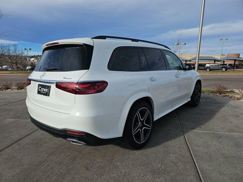 Used 2024 Mercedes-Benz GLS 450 4MATIC image 3