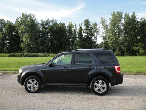 Used 2011 Ford Escape Limited w/ 302A Rapid Spec Order Code AWD/4WD image 5
