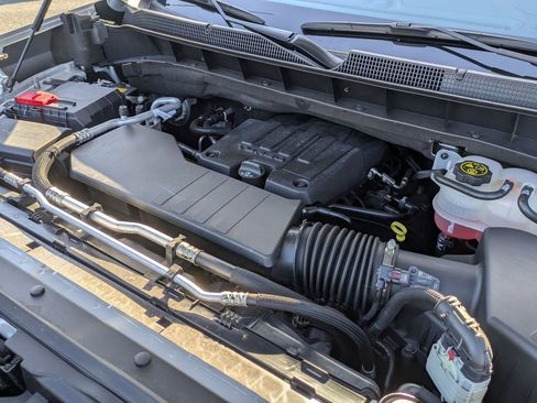Used 2022 Chevrolet Silverado 1500 Custom RWD image 10