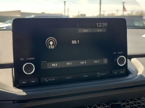 Certified 2023 Honda Accord EX image 24