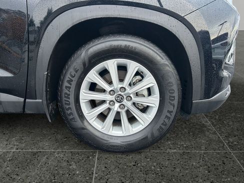 Used 2024 Toyota Grand Highlander XLE image 9