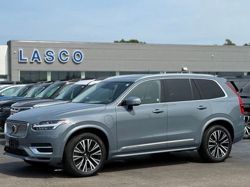 Used 2023 Volvo XC90 T8 Plus AWD/4WD image 1