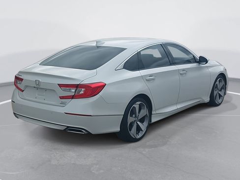 Used 2020 Honda Accord Touring image 5