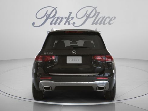 Certified 2020 Mercedes-Benz GLB 250 image 17